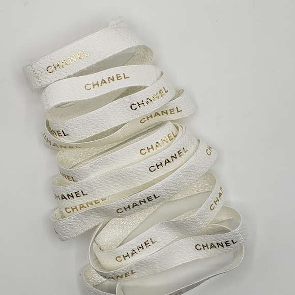 Chanel White Gold Ribbon 160 inches - Picture 1 of 3